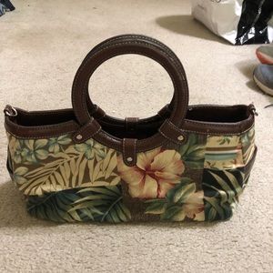 Women’s floral print purse